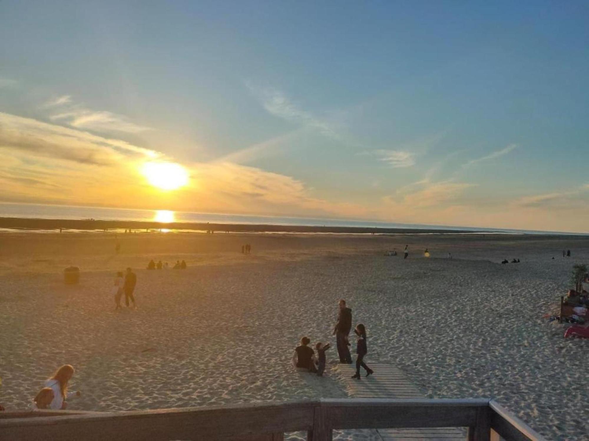 Chic Chalet In Quend Plage Les Pins With Barbecue Bagian luar foto